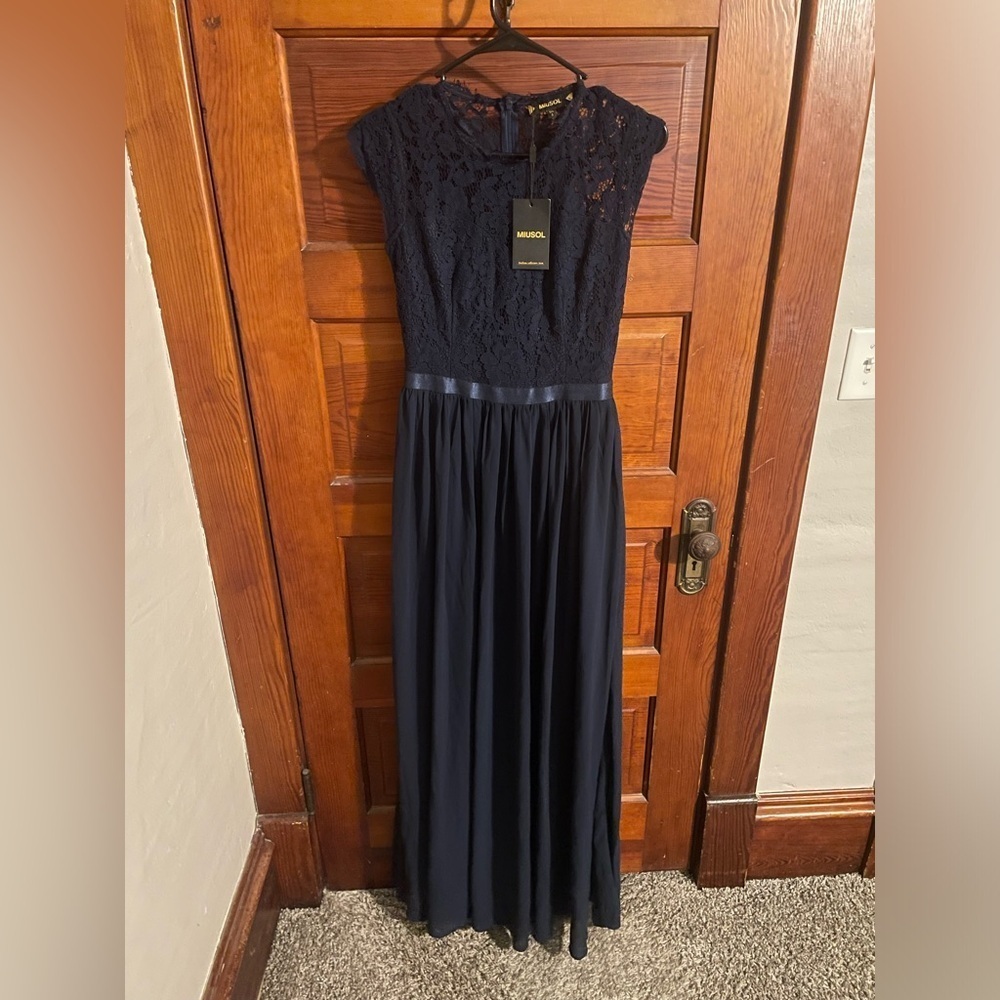 New With Tags Miusol Formal Navy Gown *make offers* - Picture 5 of 7